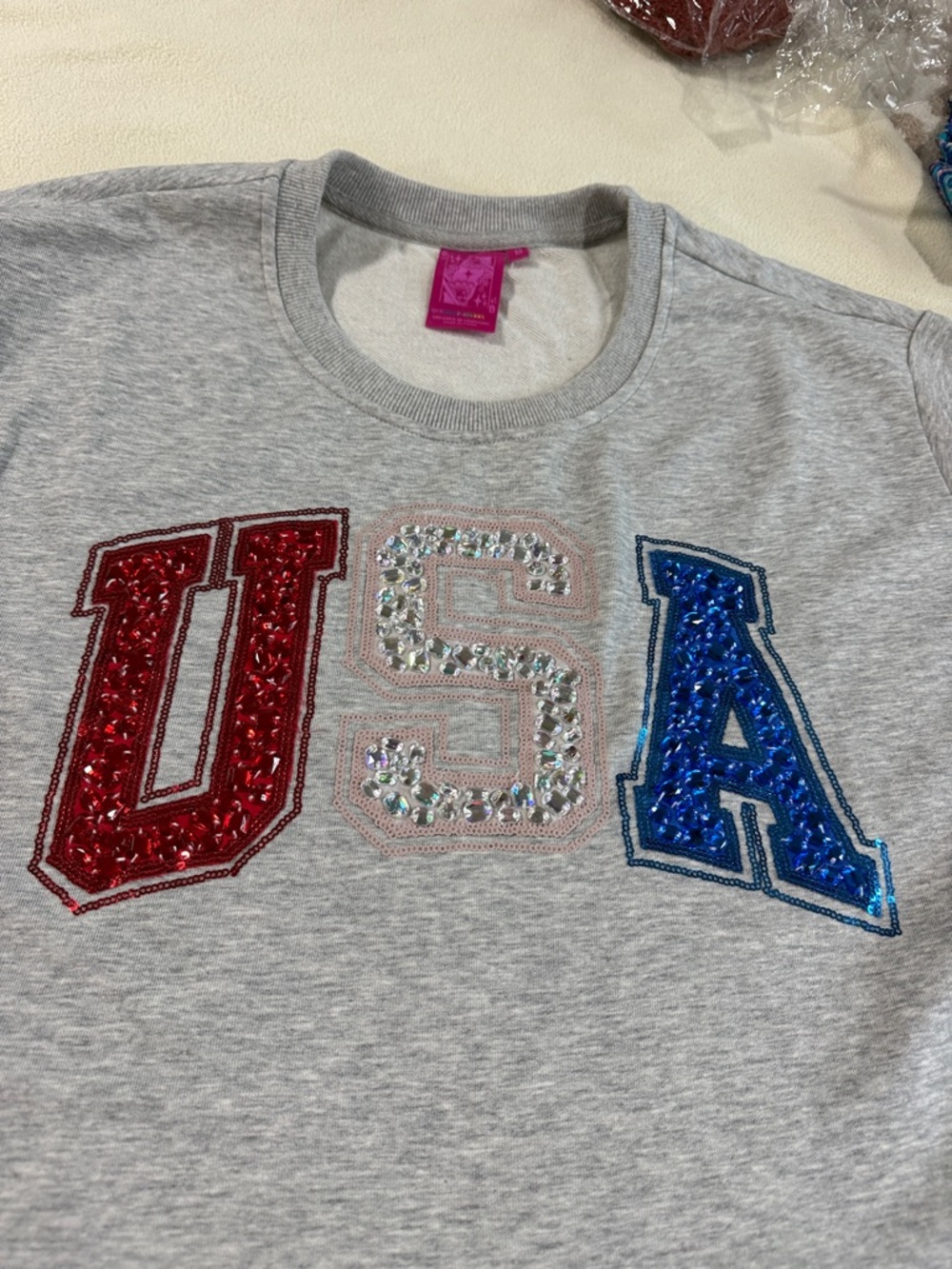 QUEEN OF SPARKLES Gray Crop Tee with Red, White & Blue Sequin USA - Picture 4 of 10